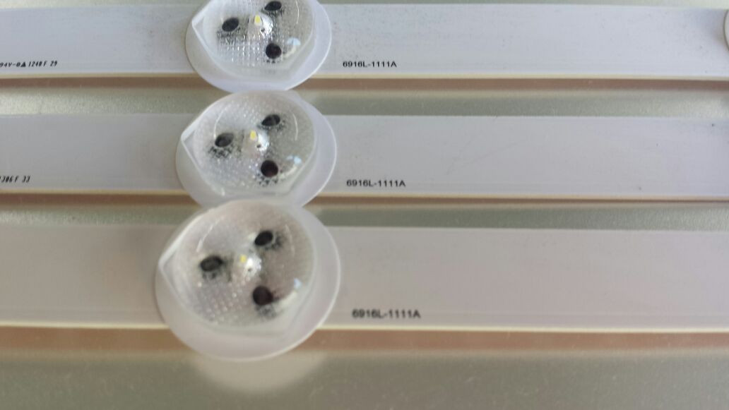 Panasonic TC-L32B6 LED STRIPS 6916L-1111A / (Set OF 3