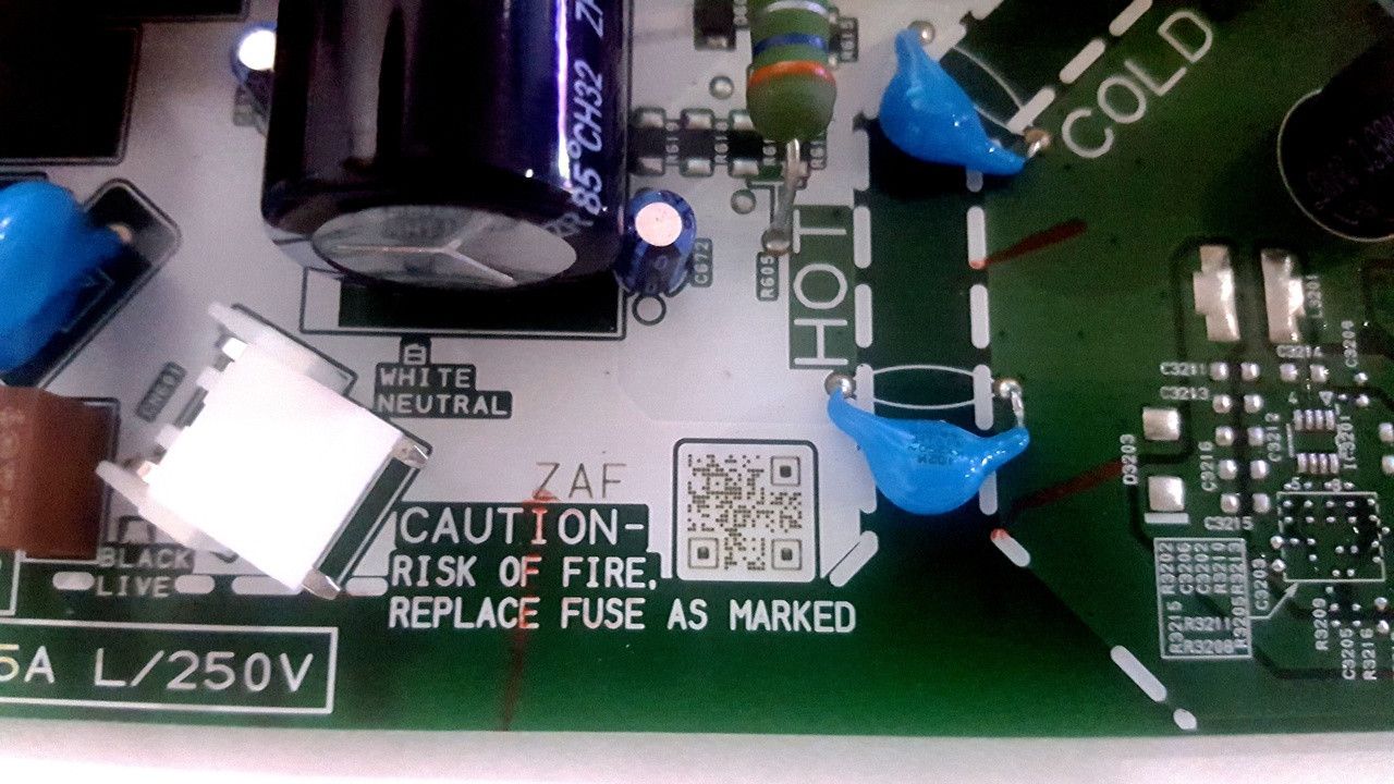 SANYO FW32D06F MAIN / POWER SUPPLY BOARD BA6AFNG02011 / AZAFJMMA