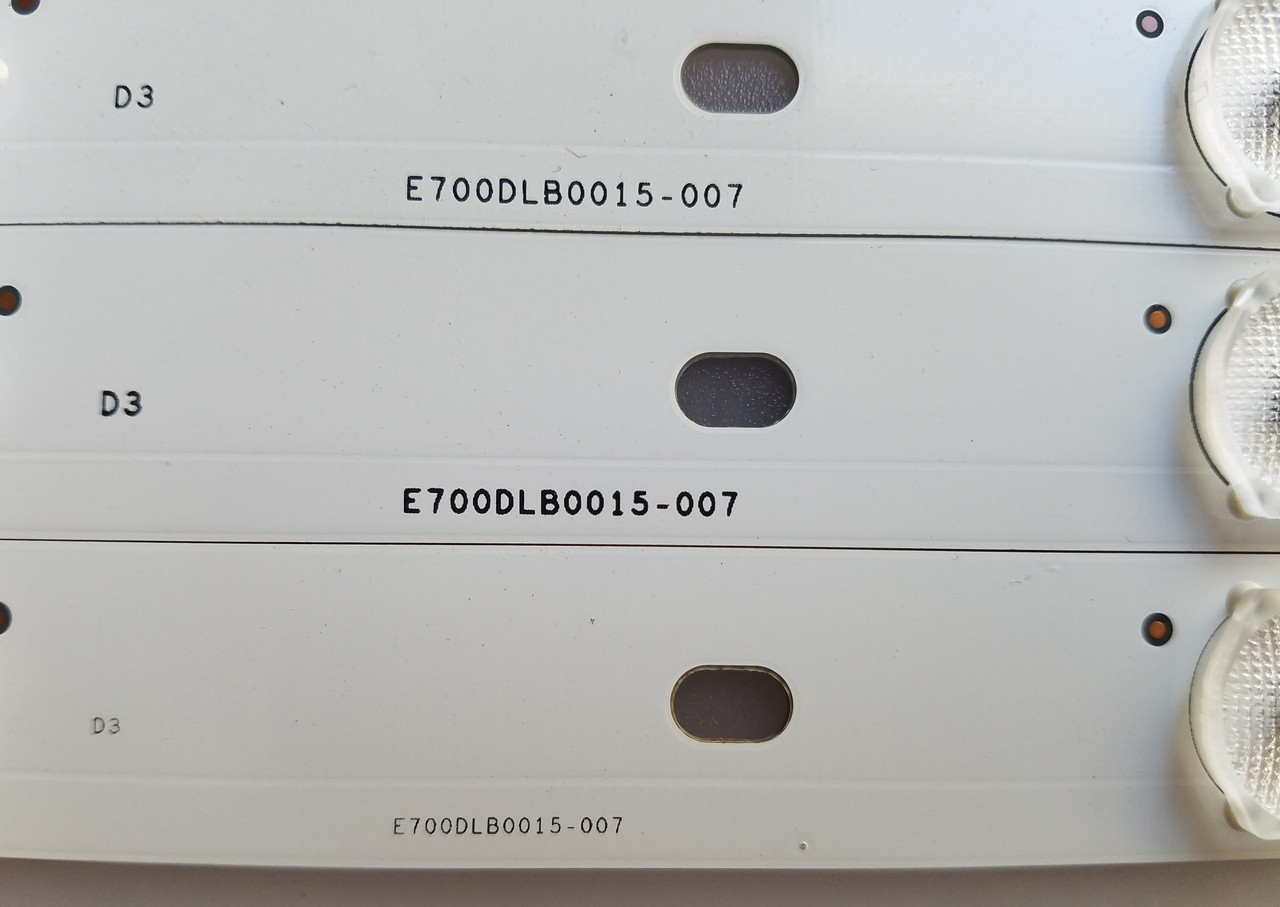 Vizio E70C3 Complete Set of 16 LED Strps E700DLB0015007