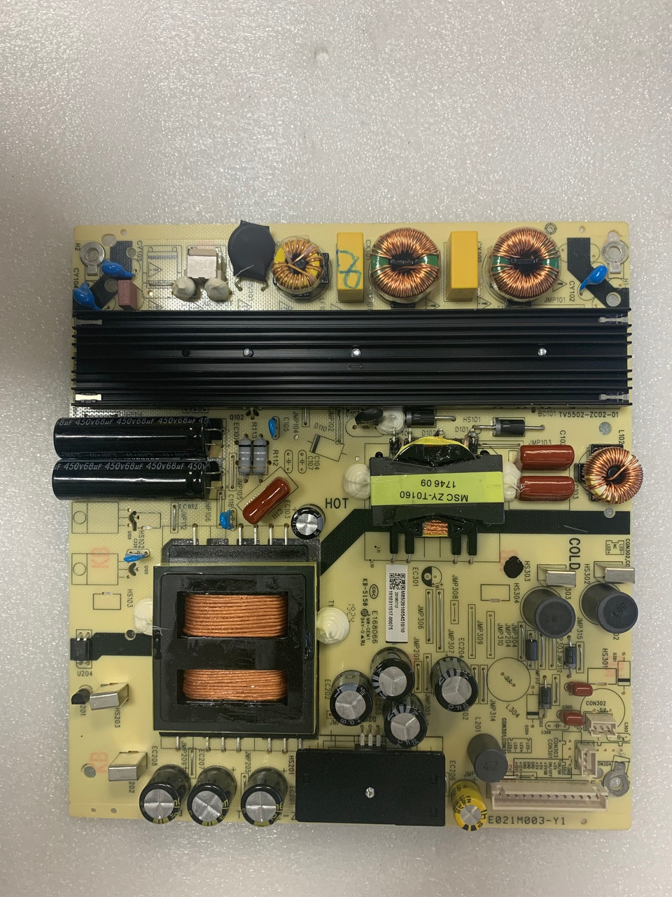 Hitachi C55M6 Power Supply Board TV5502-ZC02-01 / E021M003-Y1