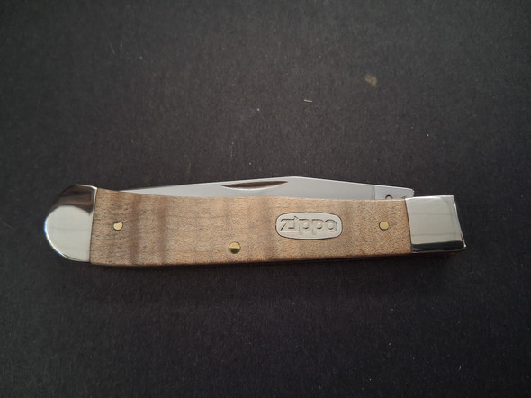 CASE XX ZIPPO TRAPPER NATURAL CURLY MAPLE WOOD