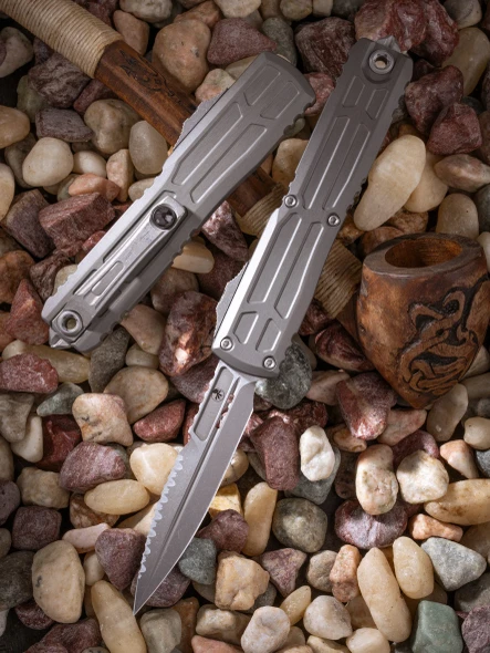 MICROTECH 1120-12APNC ULTRATECH GEN III ZBP BAYONET APOCALYPTIC FULL SERRATE NATURAL CLEAR