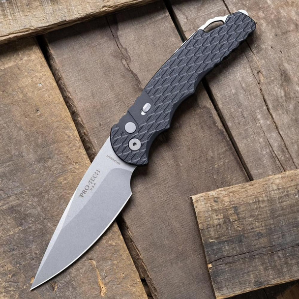 PRO-TECH T4105-F TACTICAL RESPONSE 4 BLACK HANDLE WITH FEATHER TEXTURE, STEEL SAFETY, STONEWASH MAGNACUT BLADE, PLAIN EDGE, DEEP CARRY CLIP