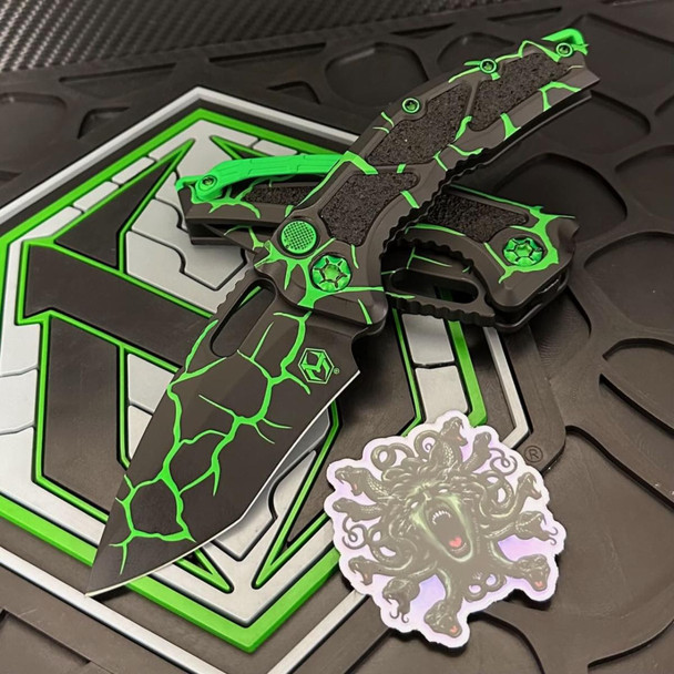 HERETIC KNIVES H012-MAG-TX MEDUSA AUTO RECURVE UV TOXIC MAGMA