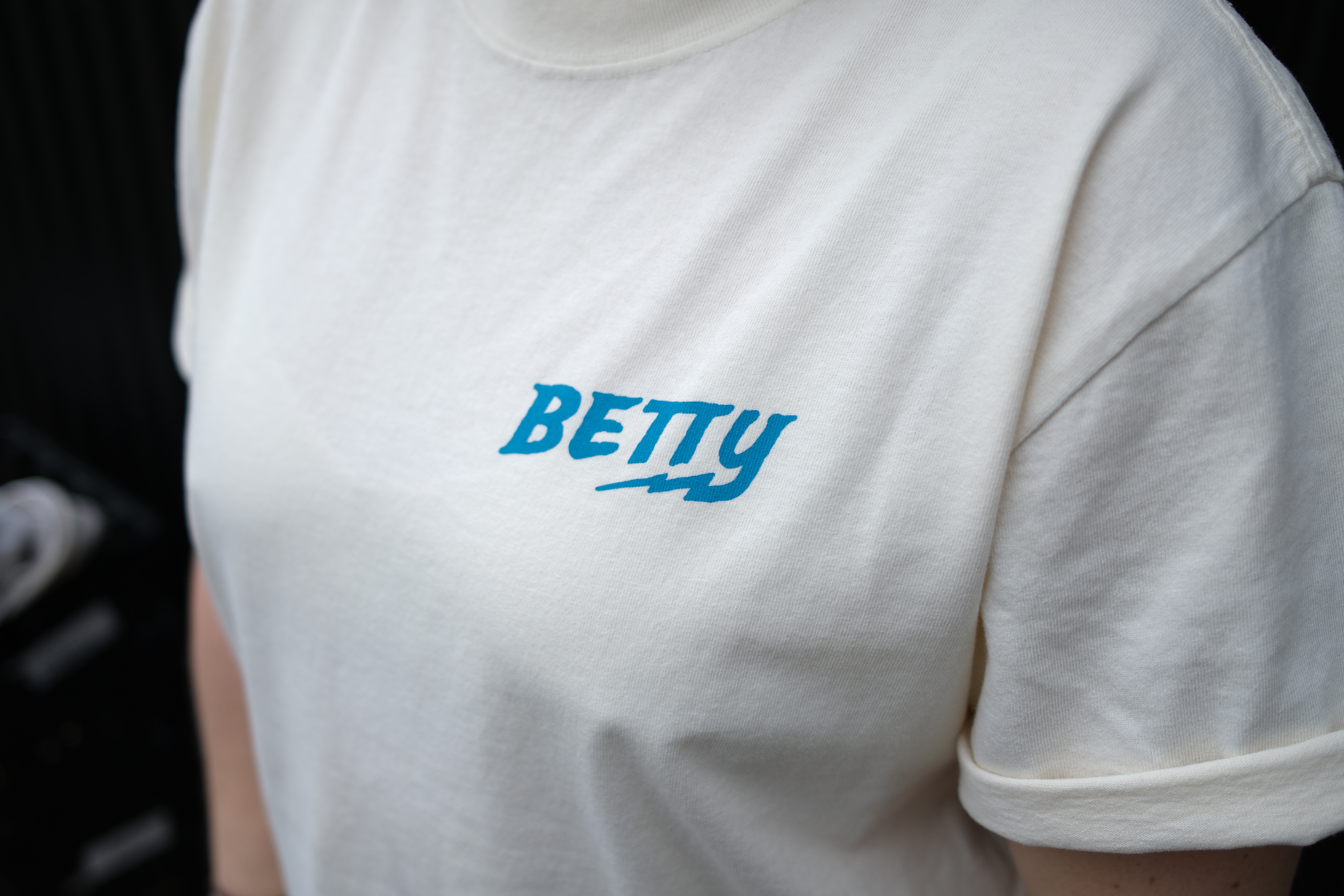 0Betty T-shirt - (Front 2026