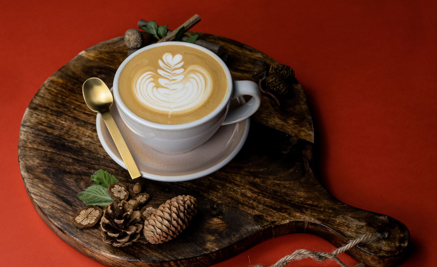 Extract Coffee Roasters Spiced Gingerbread Latte Extract Coffee Roasters Spiced Gingerbread Latte