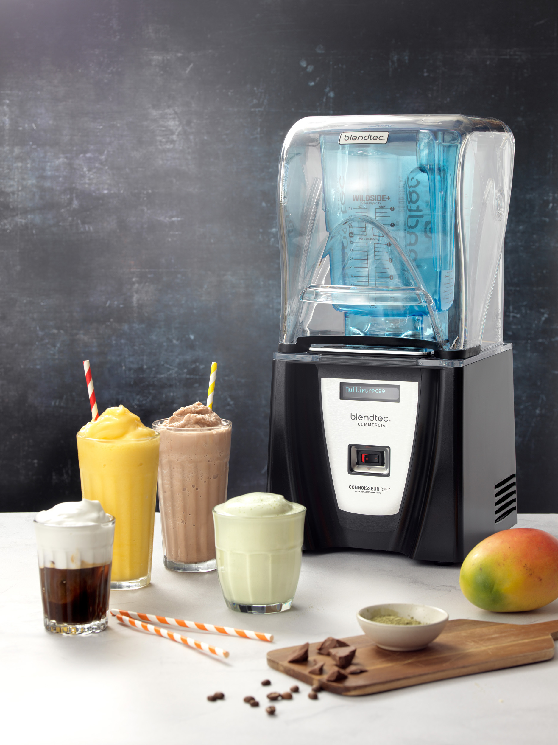 Blendtec Connoisseur 825, Blender – Chris' Coffee