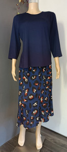  Woven swing Skirt, size M, Navy leopard,*1 only 50% off*