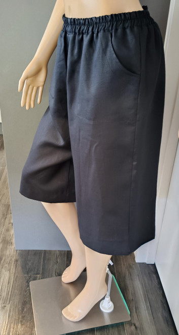 Linen wide leg knee length Shorts