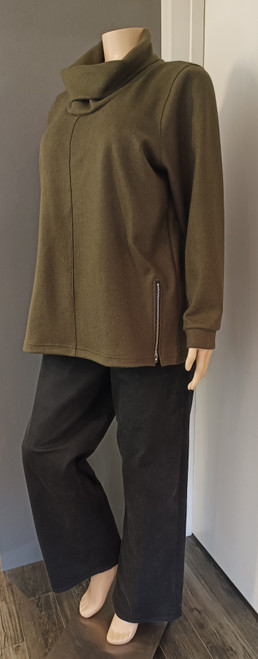 Cowel Neck Zipped up Jersey Khaki size M *1only 50% off*