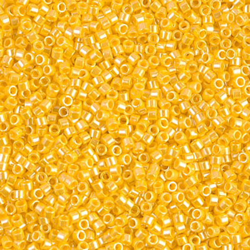 Size 11, DB-1562, Opaque Canary Luster (10 gr.)