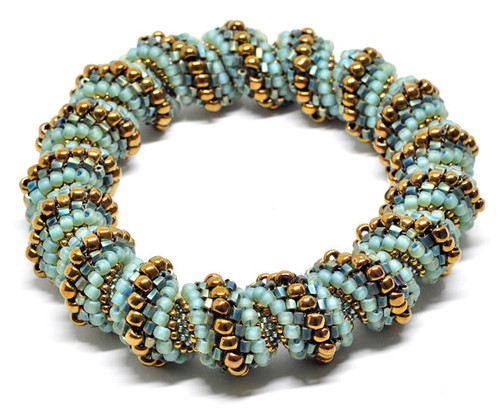 Sue Arrighi's The Kiss Bracelet Kit - Even Count Peyote Stitch (Pattern now  included!) - Jill Wiseman Designs