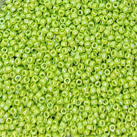 15-0024, Matte Silver-Lined Lime Green (14 gr.) Toho (Discontinued)