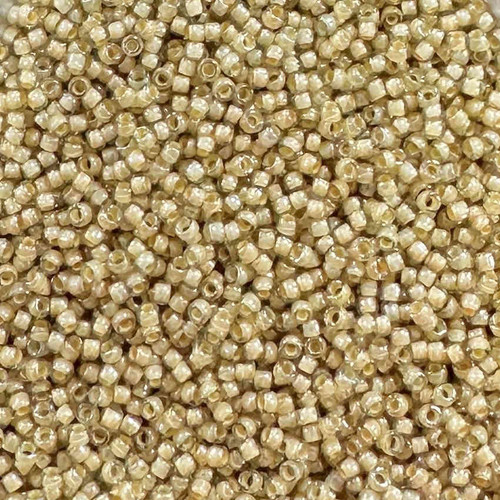 15-0369, Beige-Lined Crystal (14 gr.) Toho (Discontinued)