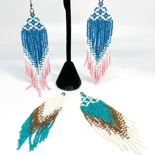 Flirty fringe brick stitch earrings free beadweaving pattern by Jill Wiseman