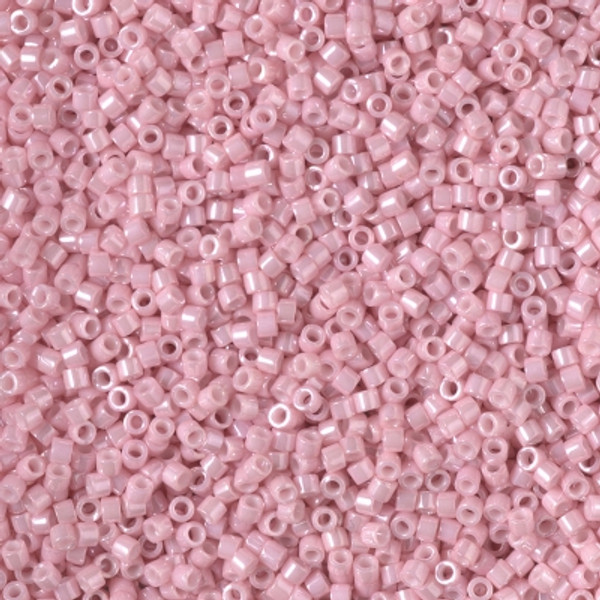 Size 11, DB-1907, Opaque Rosewater Luster (10 gr.)