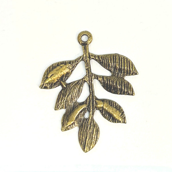 Leaf Pendant, Brass-Plated Pewter, 28 x 29mm (Qty: 1)