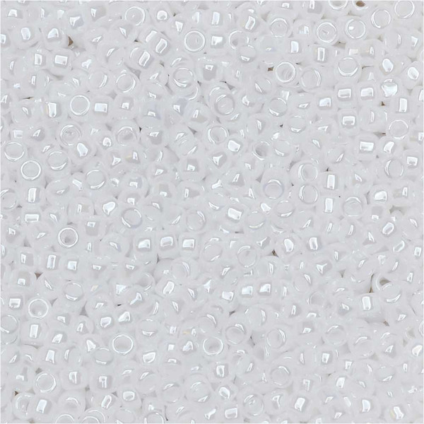 15-0121, Opaque White Luster (14 gr.) Toho