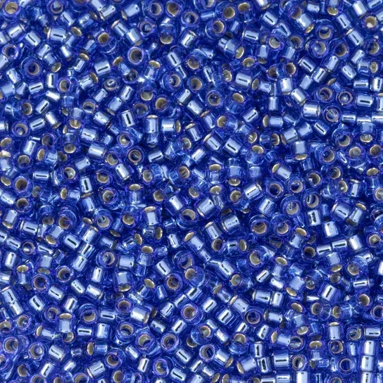 TOHO Aiko 11-35, Transparent Silver-Lined Sapphire (5 grams)