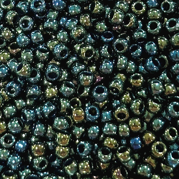 8-0084, Metallic Green Iris (28 gr.) Toho