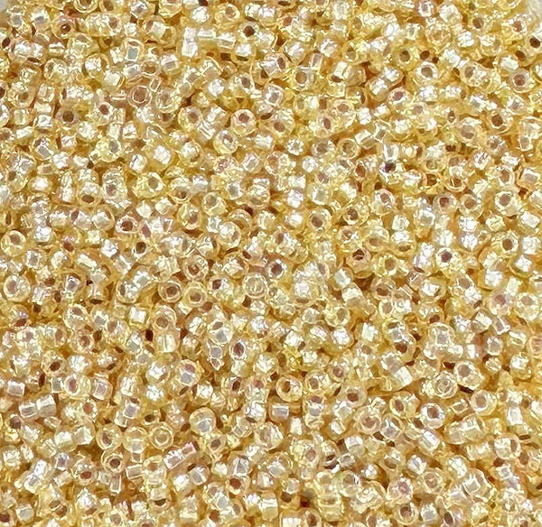 15-0634A, Silver-Lined Straw Gold AB (14 gr.) Matsuno