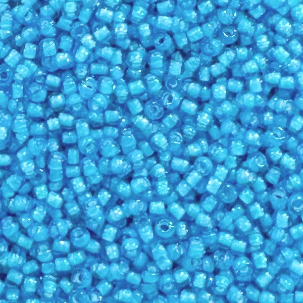 11-0931, Inside Color Aqua/White-Lined (28 gr.) Toho Overstock