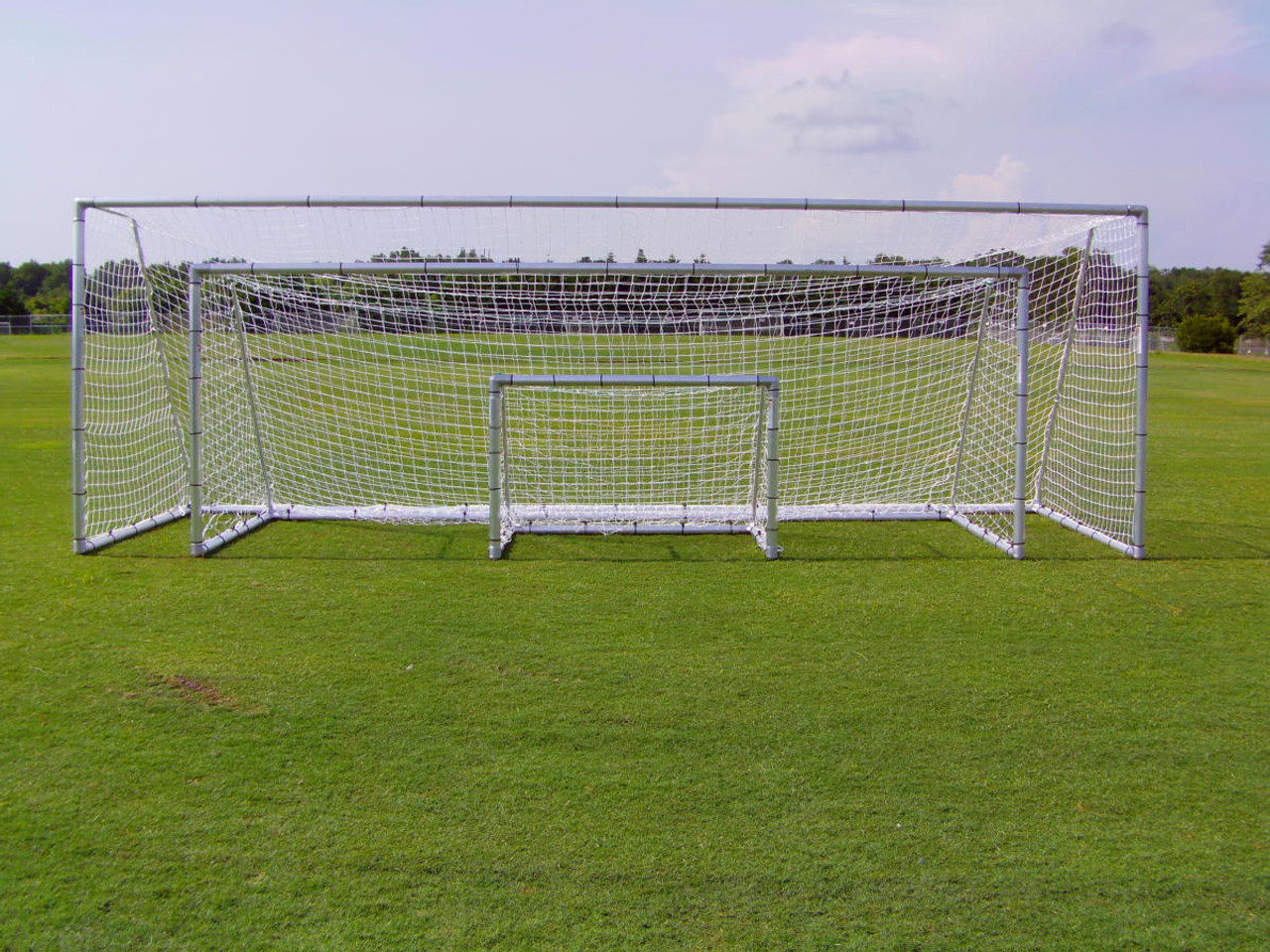 Pevo Soccer Goals - 4.5 ' x 9' Economy Series (pair)