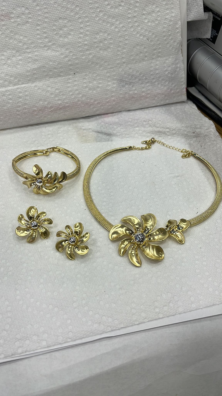 High end Luxury Jewellery 128