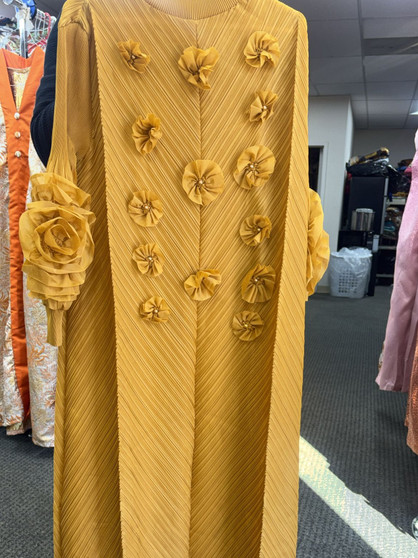 Female elegant dresses 2026 4