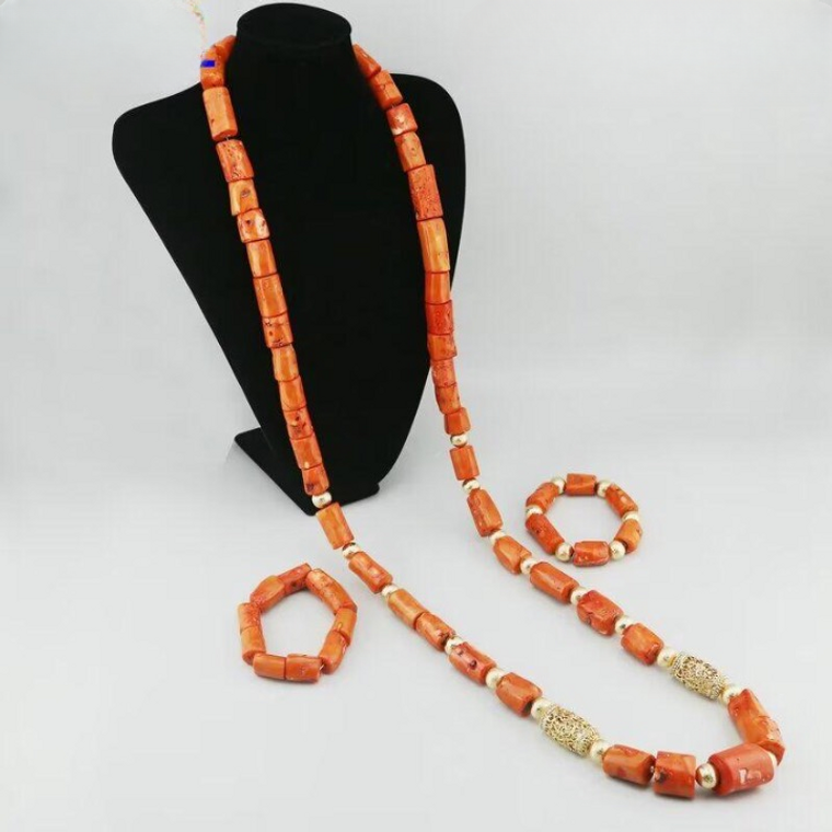 TRADITIONAL BEADS 17