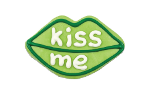 Bosco & Roxy St. Patrick's Day Kiss Me Lips Dog Cookie Treat 