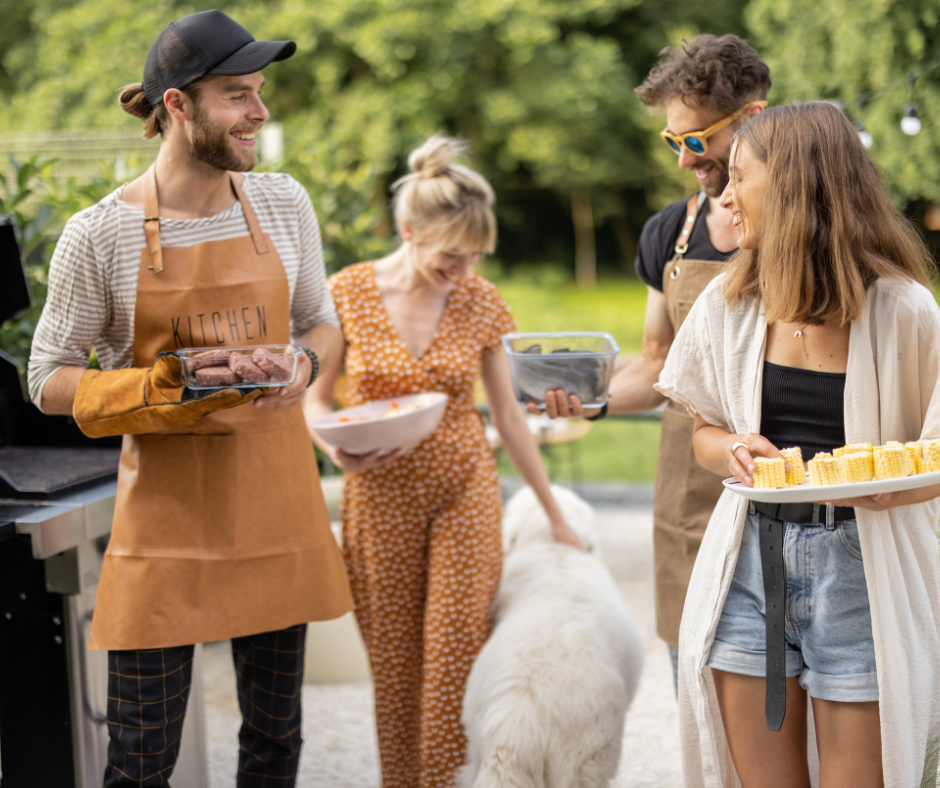 What Can My Dog Eat at the Cookout? Chow Hound Pet Supplies