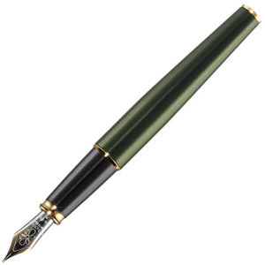 Diplomat Excellence A2 Evergreen with Gold Trim 14K Fountain Pen, Fine Nib