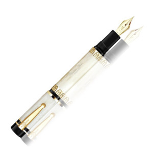Nettuno 1911 Fountain pen, Enope (ivory resin/gold plated trim), Fine nib Nettuno 1911 Fountain pen, Enope (ivory resin/gold plated trim), Fine nib