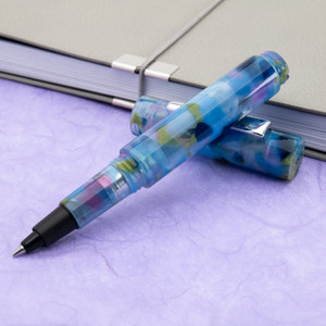 Monteverde USA® MVP Rollerball Pen Blue Squares (eyedropper, cartridge) Monteverde USA® MVP Rollerball Pen Blue Squares (eyedropper, cartridge)