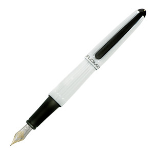 Diplomat Aero Laquered White Fountain Pen 14kt Nib Diplomat Aero Laquered White Fountain Pen 14kt Nib