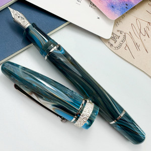 Maiora Ultra Ogiva Golden Age 2.0 Wind/Paladium Fountain Pen Maiora Ultra Ogiva Golden Age 2.0 Wind/Paladium Fountain Pen