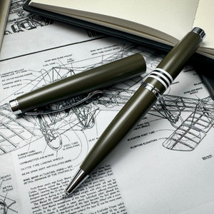 Monteverde USA® Dakota Gel Pen Military Green Monteverde USA® Dakota Gel Pen Military Green