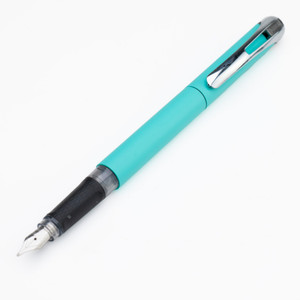Online Fountain Pen Color Turquoise Medium Nib Like New Online Fountain Pen Color Turquoise Medium Nib Like New
