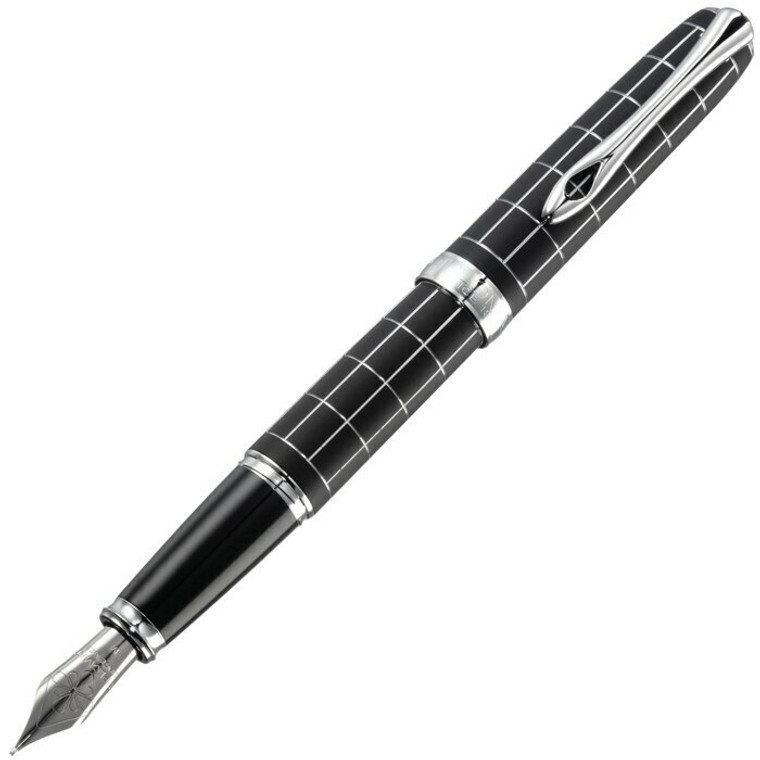 Diplomat Excellence A Plus Rhomb Guilloche Lapis Black fountain pen, Medium - Demonstrator Sample