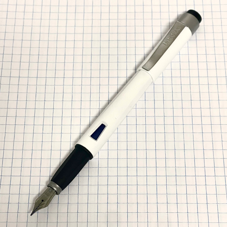 Diplomat Magnum Pearl White Fountain Pen, Medium Nib Demonstrator Model