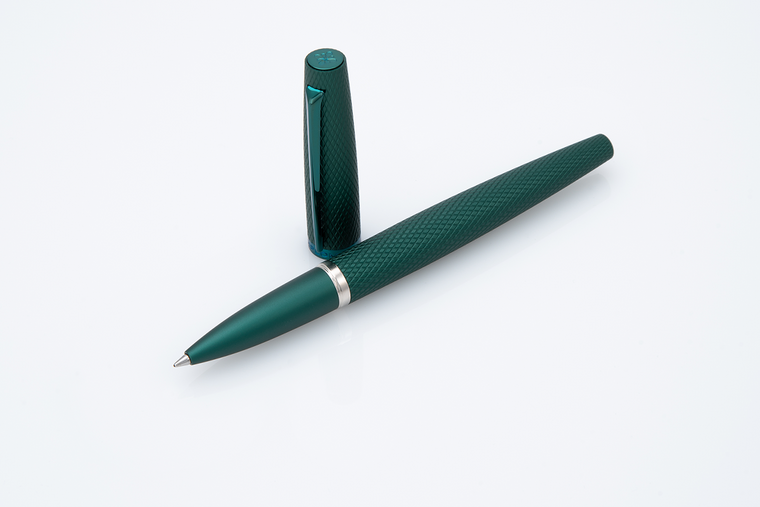 Diplomat Viper Green Guilloche(Green) Rollerball Pen