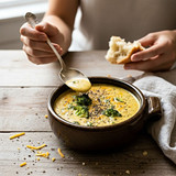 Crockpot Broccoli Cheese Soup