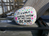 National Do Something Nice Day: Simple Acts of Kindness to Brighten Someone’s Day