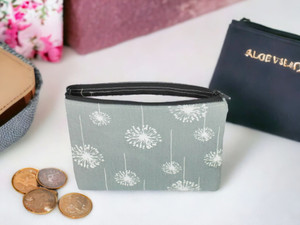 The inside of the Cash N' Coin Purse