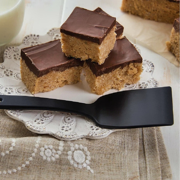 Rada Potluck Spatula is great for serving