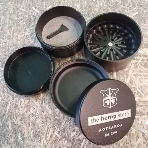 The Hemp Store Large Toothless Grinder with Storage [62mm 5pc]