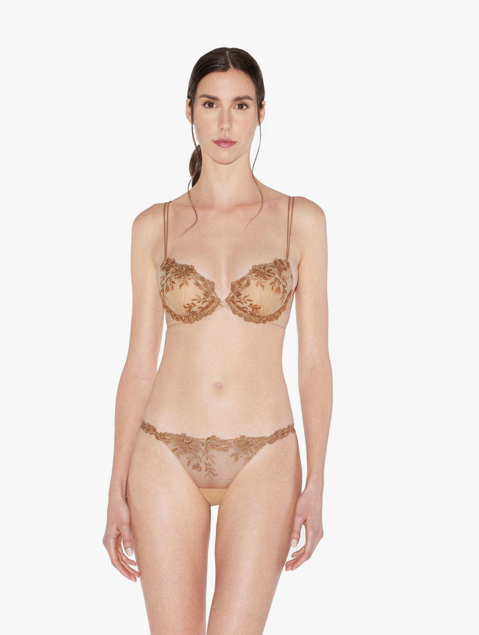 Thong in beige Lycra with embroidered tulle