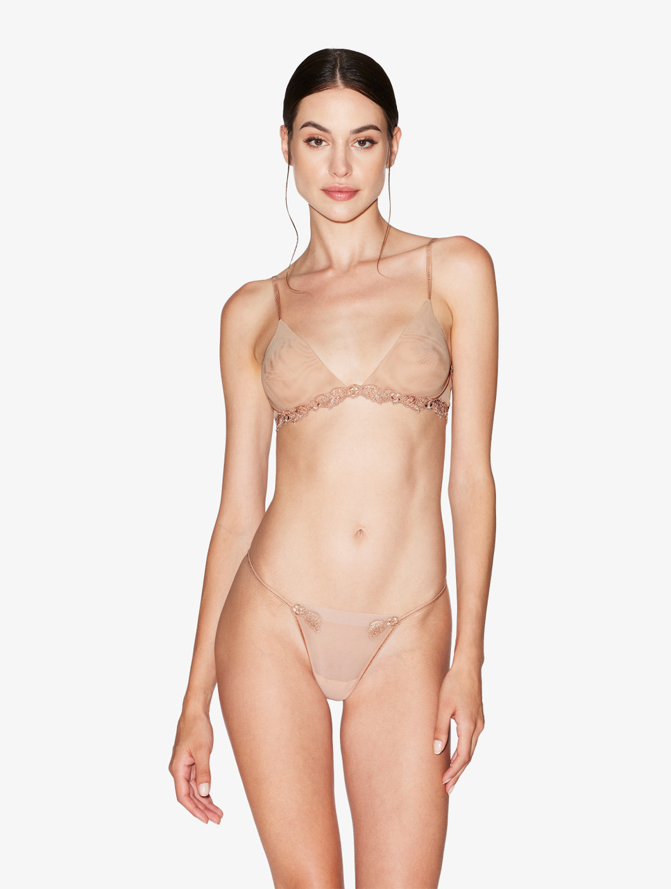 Thong in sand stretch tulle