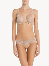 Underwired Bra in beige Lycra with Leavers lace_1